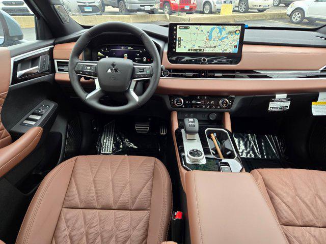 new 2025 Mitsubishi Outlander car, priced at $43,862