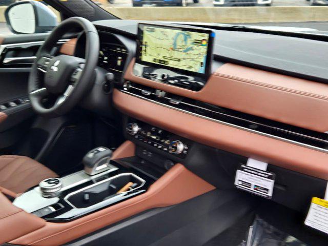 new 2025 Mitsubishi Outlander car, priced at $43,862