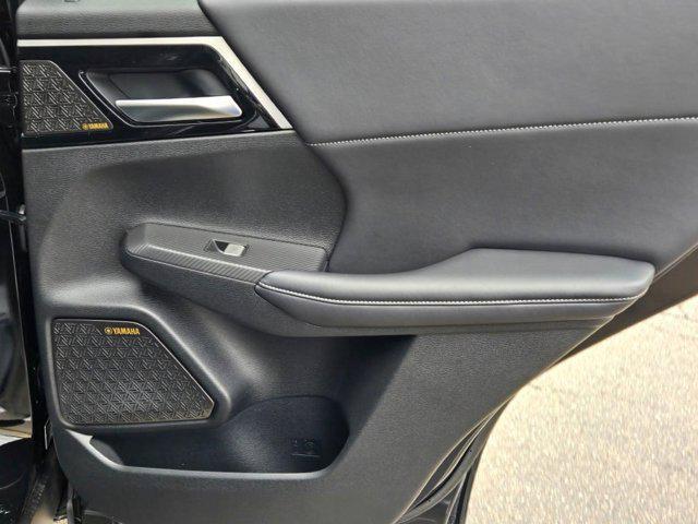 new 2025 Mitsubishi Outlander car, priced at $39,285