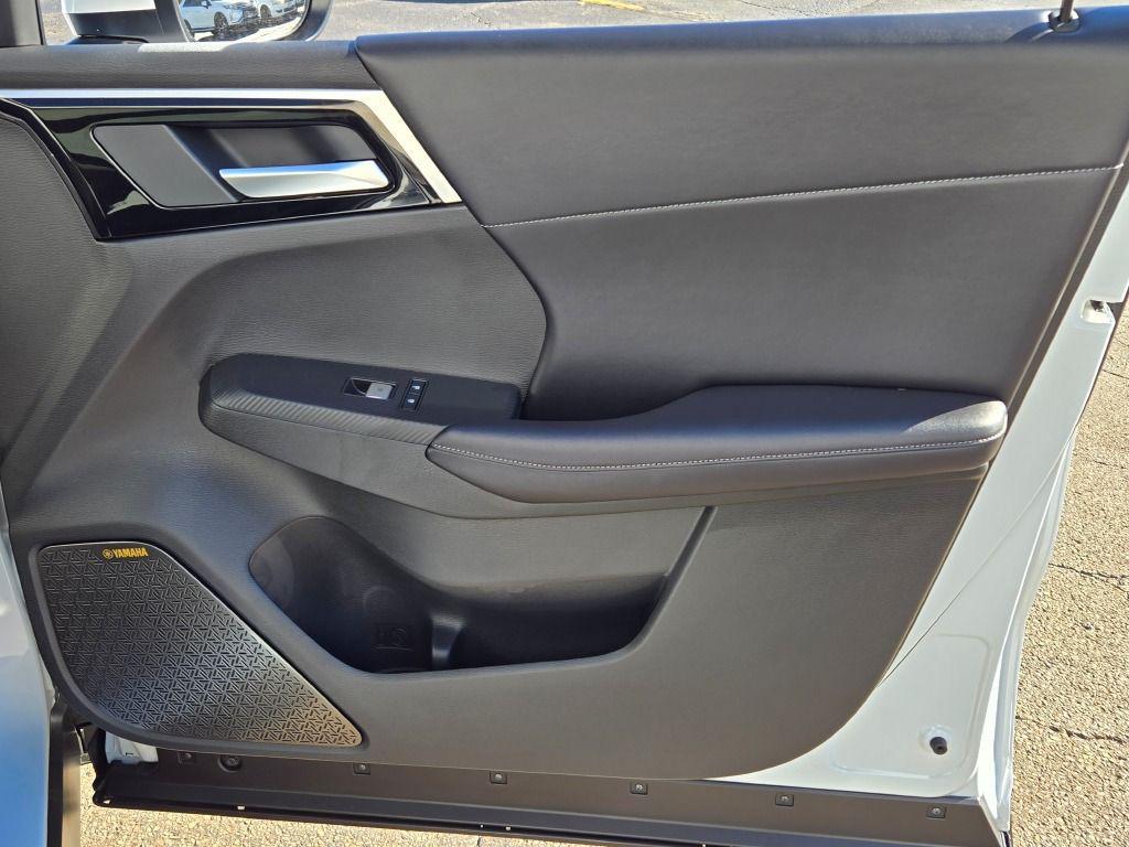 new 2025 Mitsubishi Outlander car, priced at $36,852