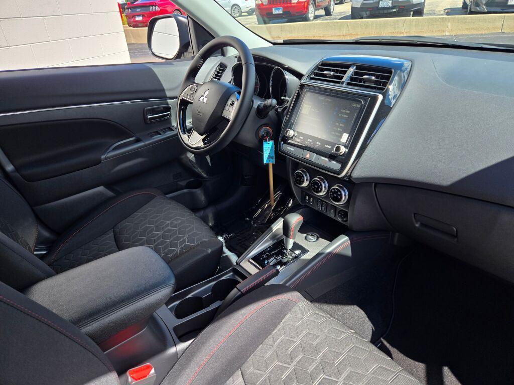 new 2025 Mitsubishi Outlander Sport car, priced at $28,741