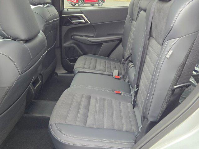 new 2025 Mitsubishi Outlander PHEV car, priced at $42,356