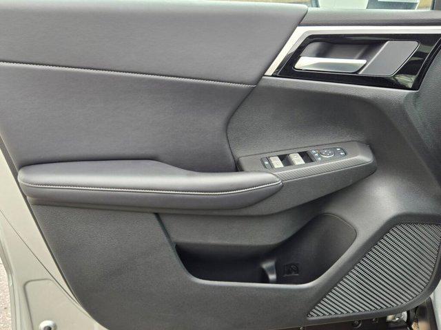new 2025 Mitsubishi Outlander PHEV car, priced at $42,356