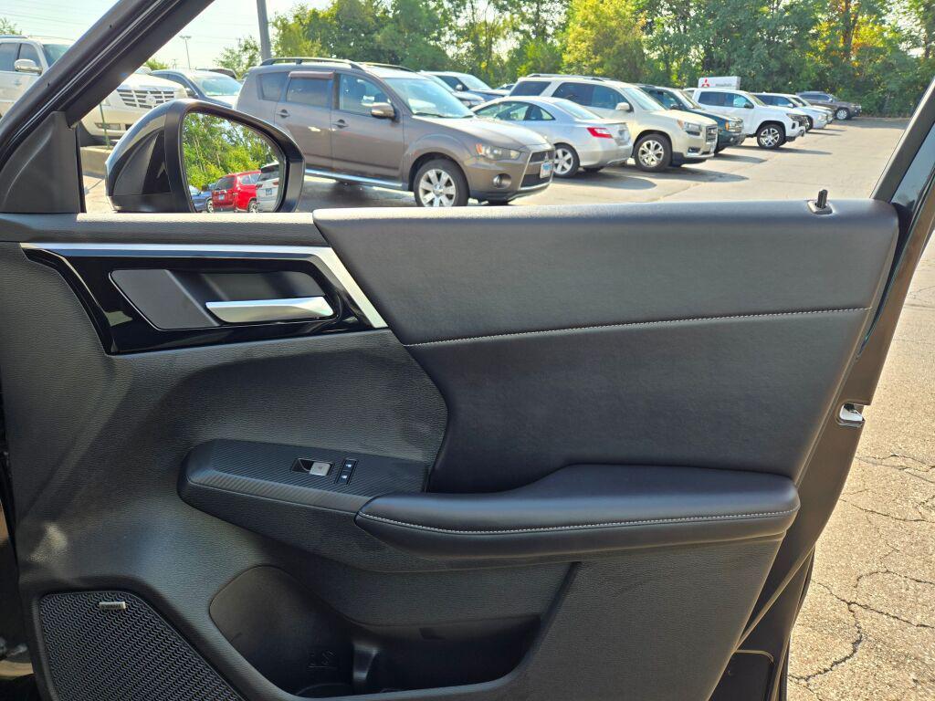 new 2025 Mitsubishi Outlander car, priced at $35,394