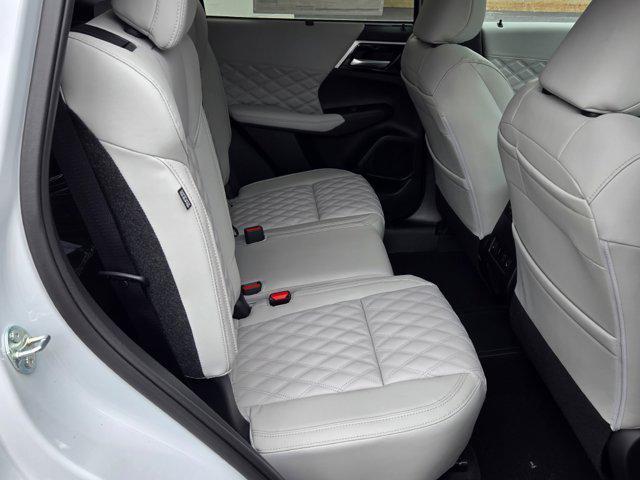 new 2025 Mitsubishi Outlander PHEV car, priced at $48,905