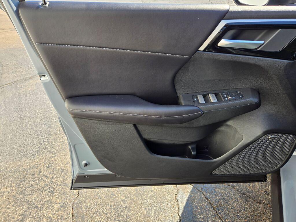 new 2025 Mitsubishi Outlander car, priced at $40,792