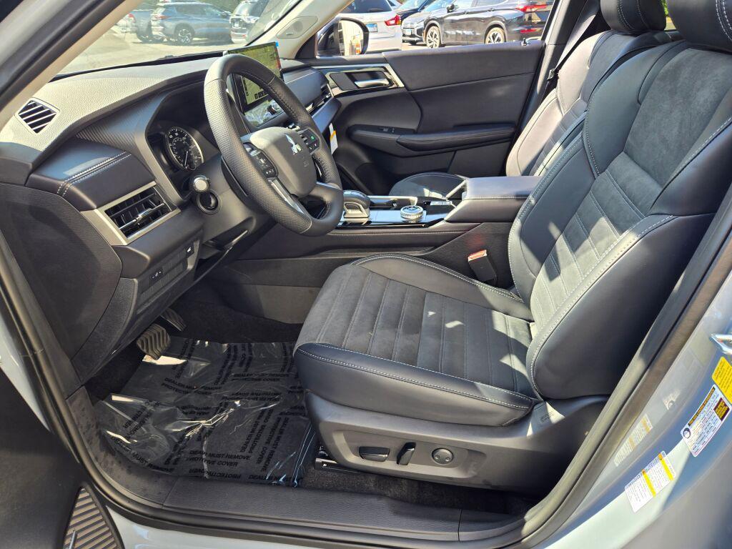 new 2025 Mitsubishi Outlander car, priced at $40,792