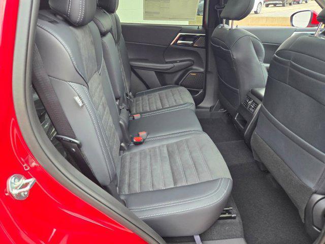 new 2025 Mitsubishi Outlander car, priced at $40,740