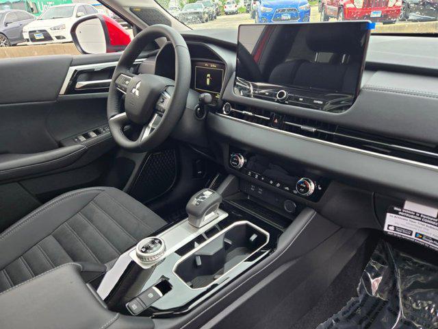 new 2025 Mitsubishi Outlander car, priced at $40,740