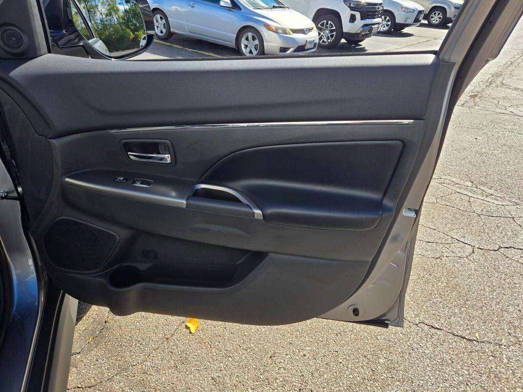 new 2025 Mitsubishi Outlander Sport car, priced at $30,046