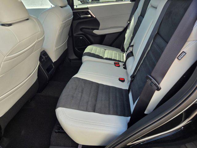 new 2025 Mitsubishi Outlander car, priced at $35,855