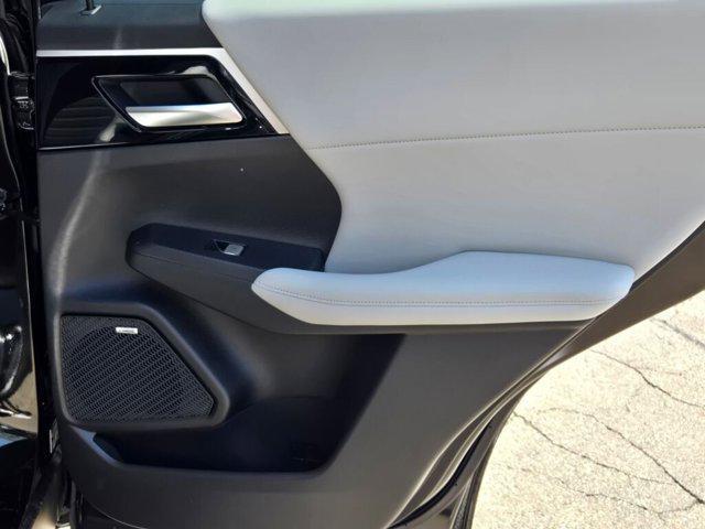new 2025 Mitsubishi Outlander car, priced at $35,213