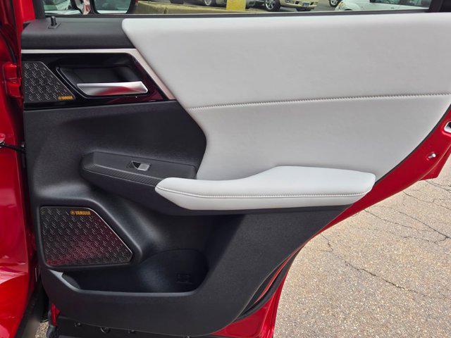new 2025 Mitsubishi Outlander car, priced at $39,282