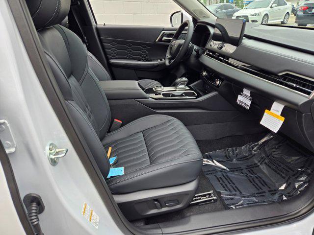 new 2025 Mitsubishi Outlander car, priced at $42,291