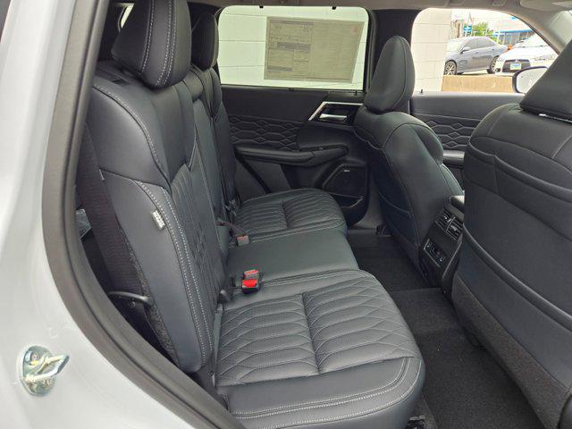 new 2025 Mitsubishi Outlander car, priced at $42,291