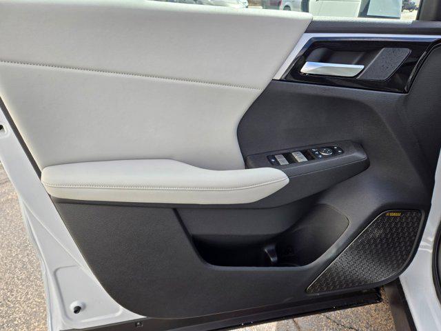 new 2025 Mitsubishi Outlander car, priced at $39,535