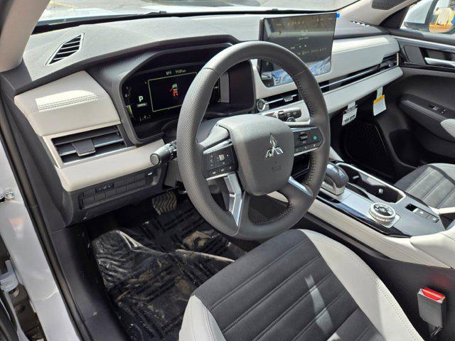 new 2025 Mitsubishi Outlander car, priced at $40,445