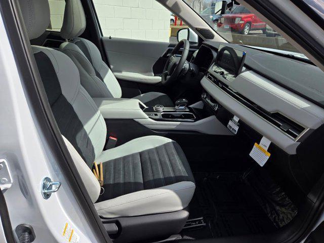 new 2025 Mitsubishi Outlander car, priced at $40,445
