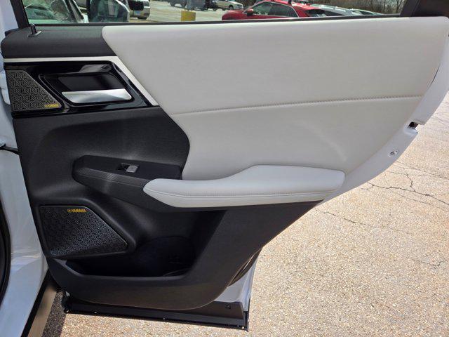 new 2025 Mitsubishi Outlander car, priced at $39,535