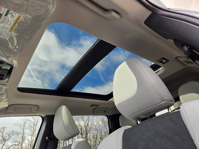 new 2025 Mitsubishi Outlander car, priced at $40,445