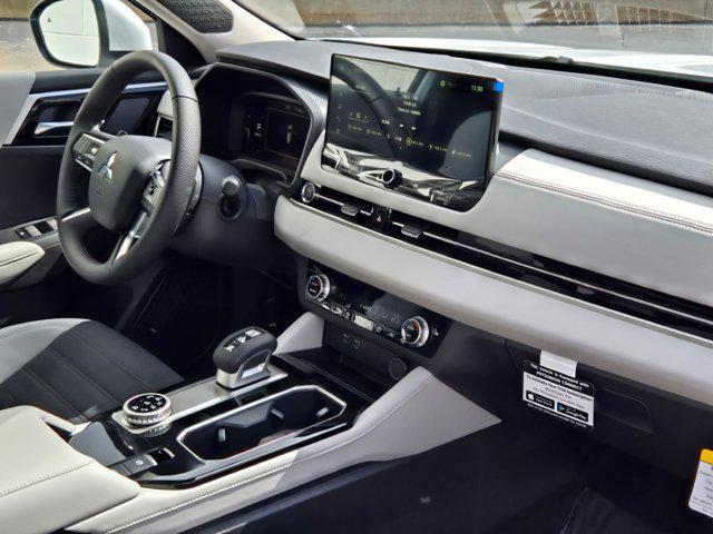 new 2025 Mitsubishi Outlander car, priced at $38,838