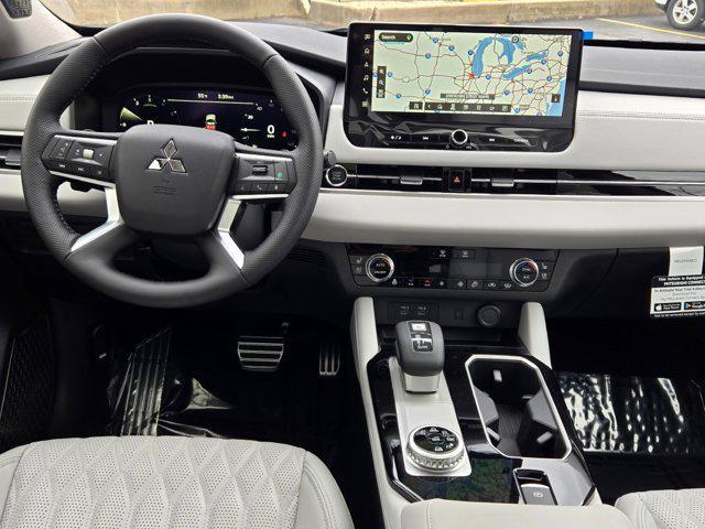 new 2025 Mitsubishi Outlander car, priced at $44,359