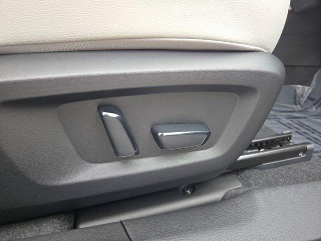new 2025 Mitsubishi Outlander car, priced at $44,359