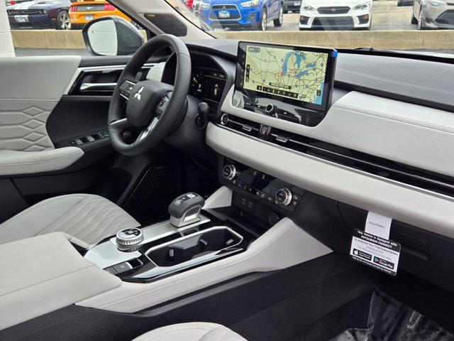 new 2025 Mitsubishi Outlander car, priced at $44,359