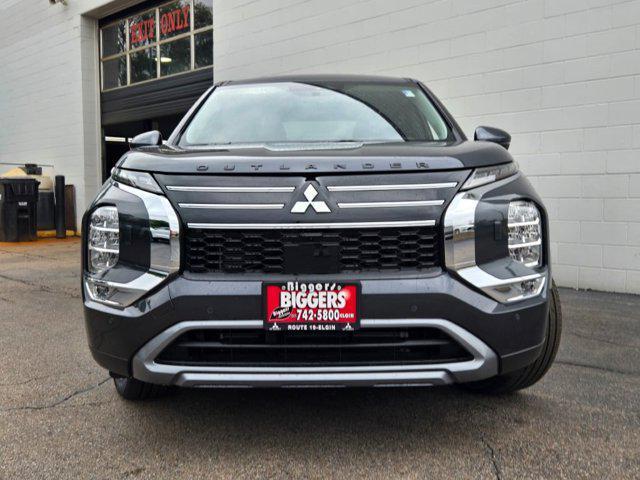 new 2025 Mitsubishi Outlander car, priced at $37,050