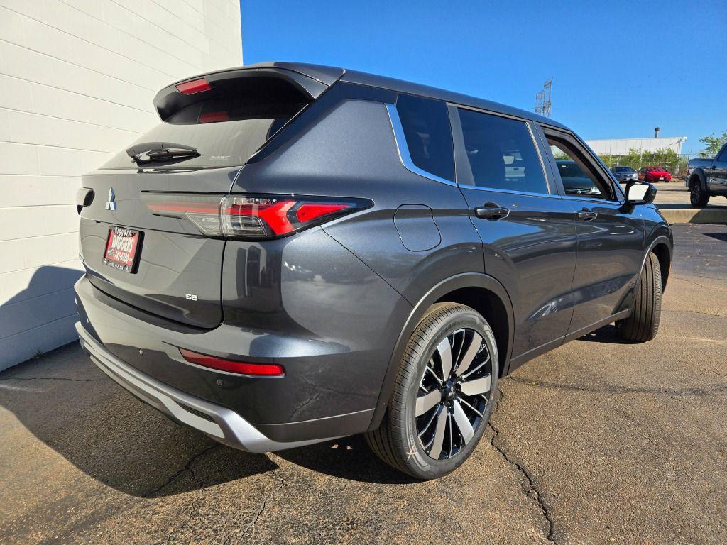 new 2025 Mitsubishi Outlander car, priced at $37,275