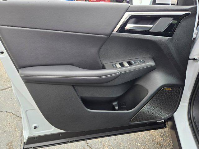 new 2025 Mitsubishi Outlander car, priced at $41,785