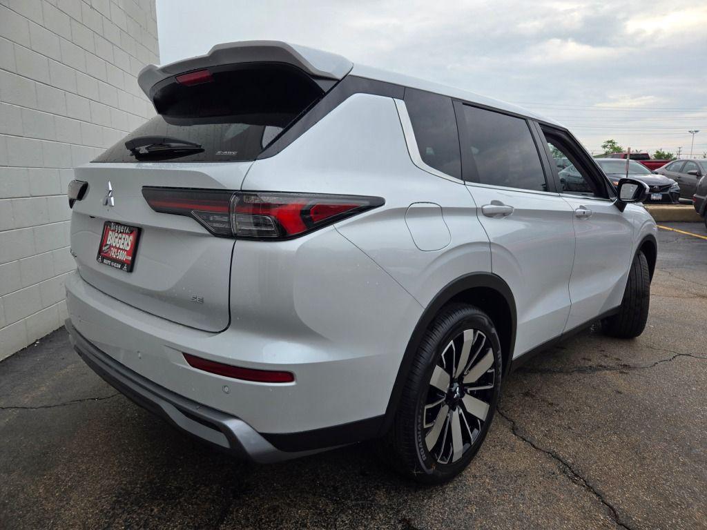new 2025 Mitsubishi Outlander car, priced at $38,031