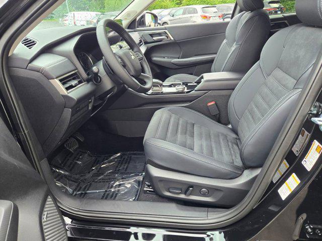 new 2025 Mitsubishi Outlander car, priced at $37,050