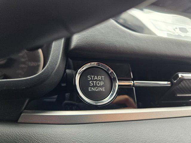 new 2025 Mitsubishi Outlander car, priced at $37,050