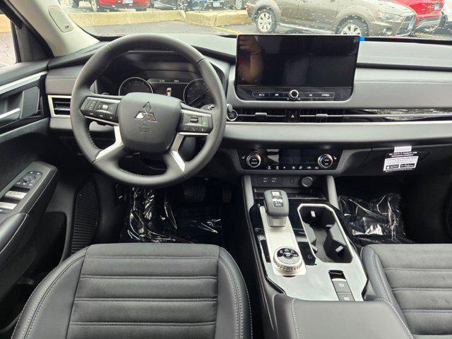 new 2025 Mitsubishi Outlander car, priced at $37,050