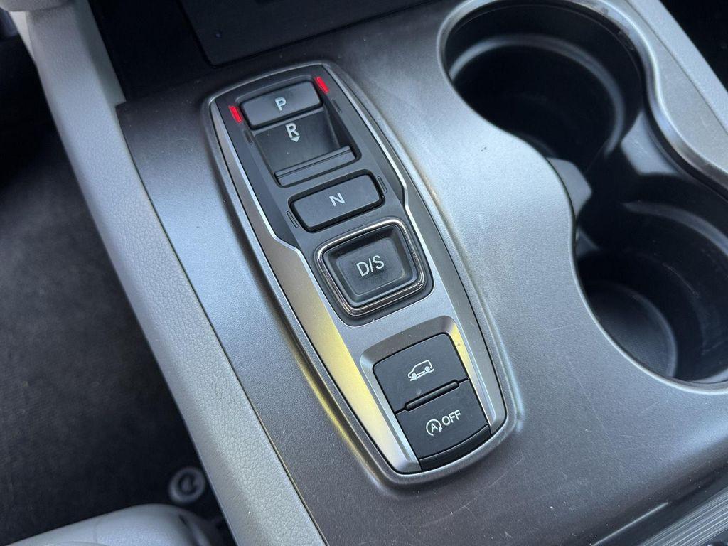 used 2022 Honda Pilot car, priced at $32,698