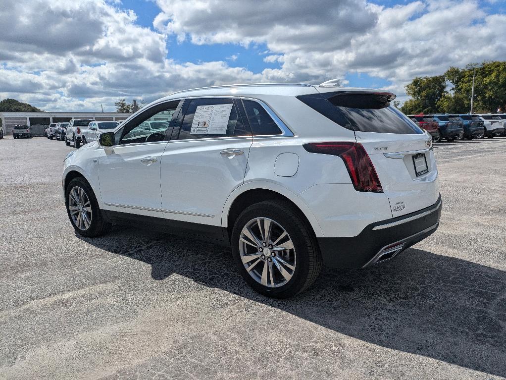 used 2025 Cadillac XT5 car, priced at $45,976