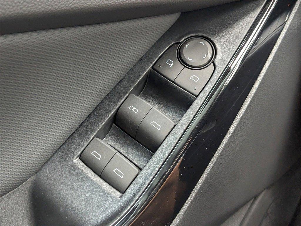 new 2026 Chevrolet Equinox car, priced at $29,440