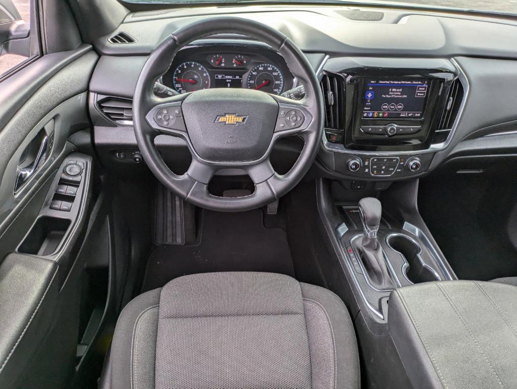 used 2023 Chevrolet Traverse car, priced at $30,399