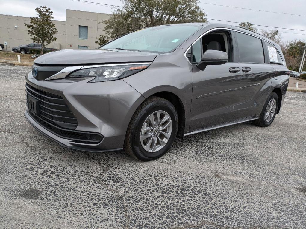 used 2024 Toyota Sienna car, priced at $47,950