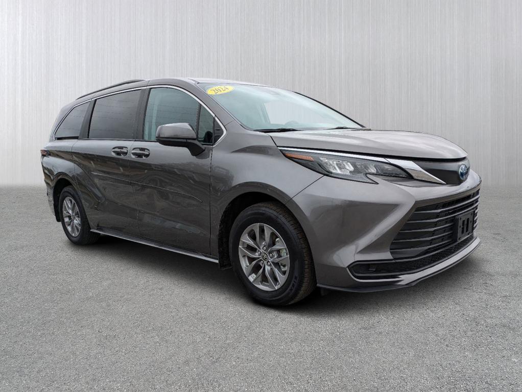 used 2024 Toyota Sienna car, priced at $47,950