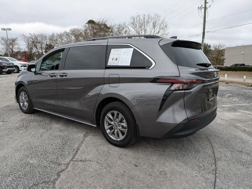 used 2024 Toyota Sienna car, priced at $47,950