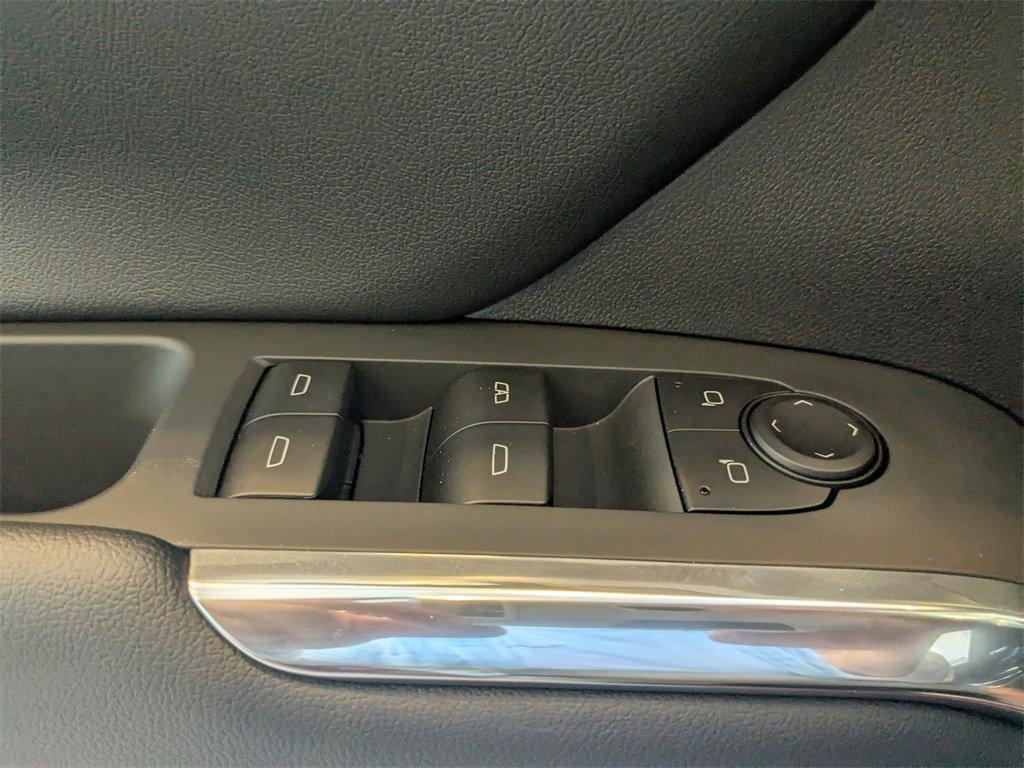 new 2025 Chevrolet Traverse car, priced at $43,555