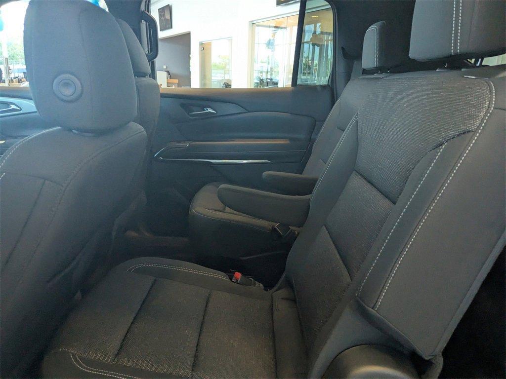 new 2025 Chevrolet Traverse car, priced at $43,555