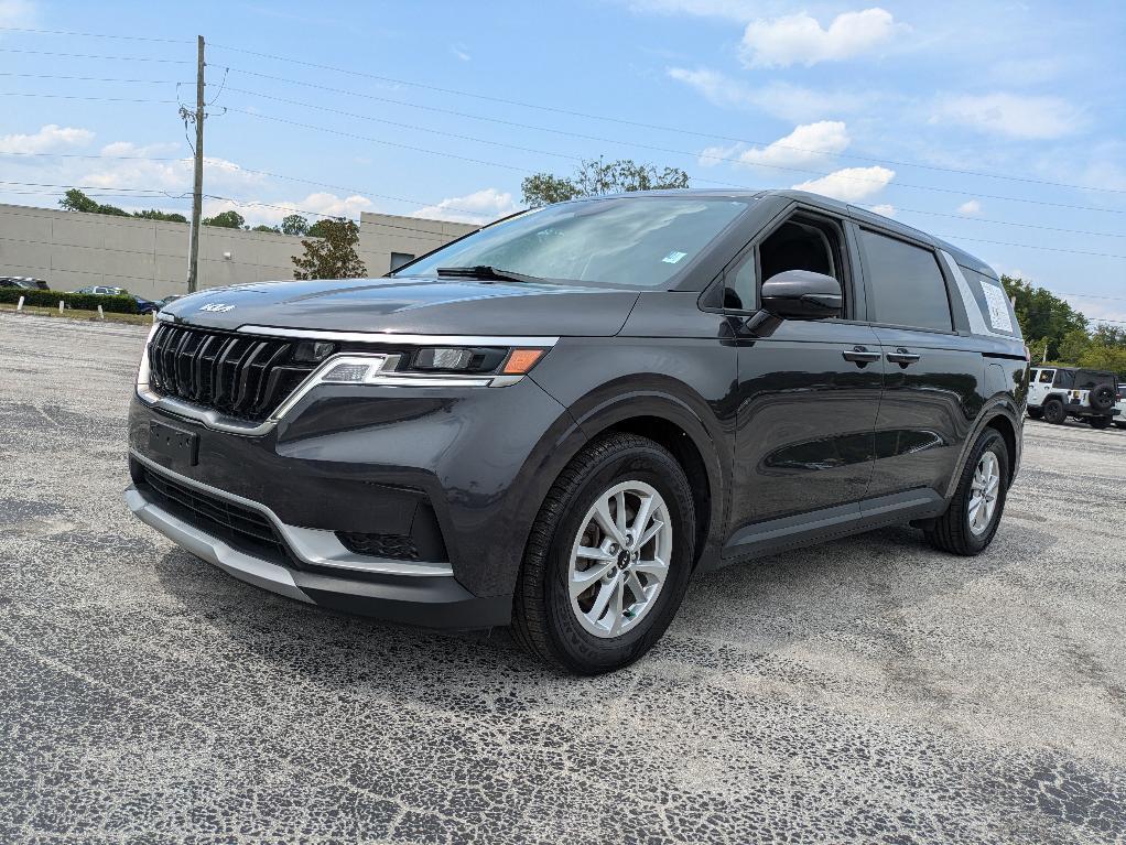 used 2024 Kia Carnival car, priced at $30,227