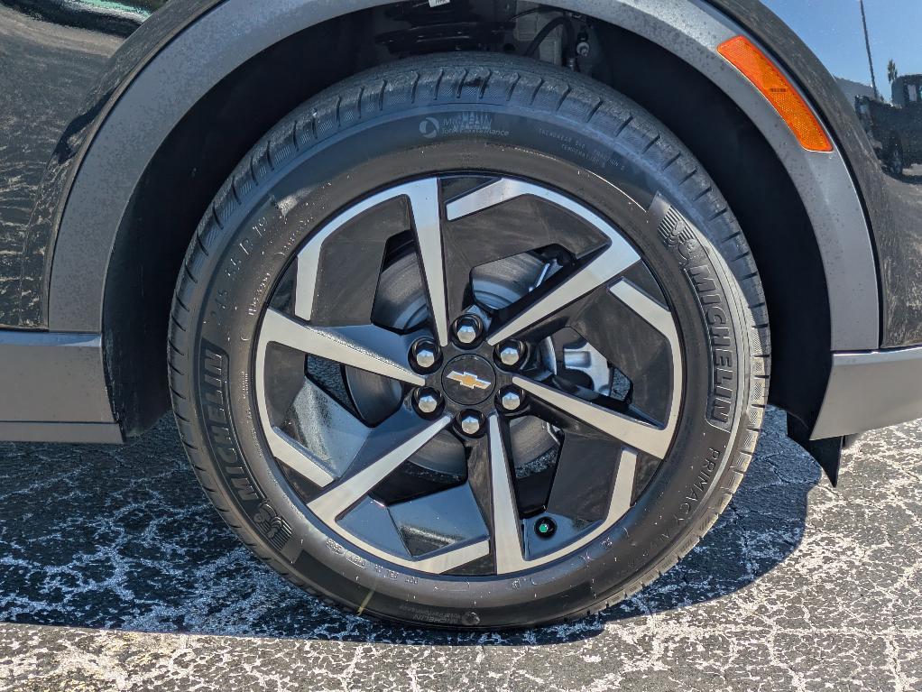 new 2026 Chevrolet Equinox EV car, priced at $33,890