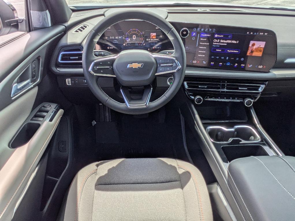 new 2026 Chevrolet Traverse car, priced at $43,644