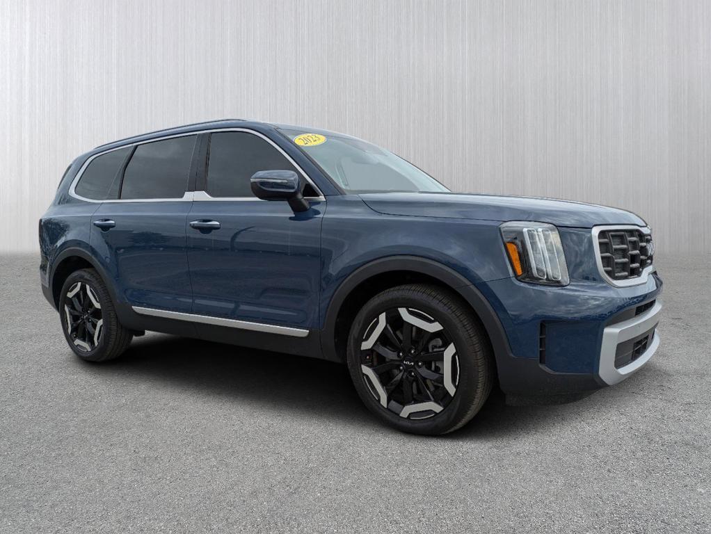 used 2023 Kia Telluride car, priced at $35,500