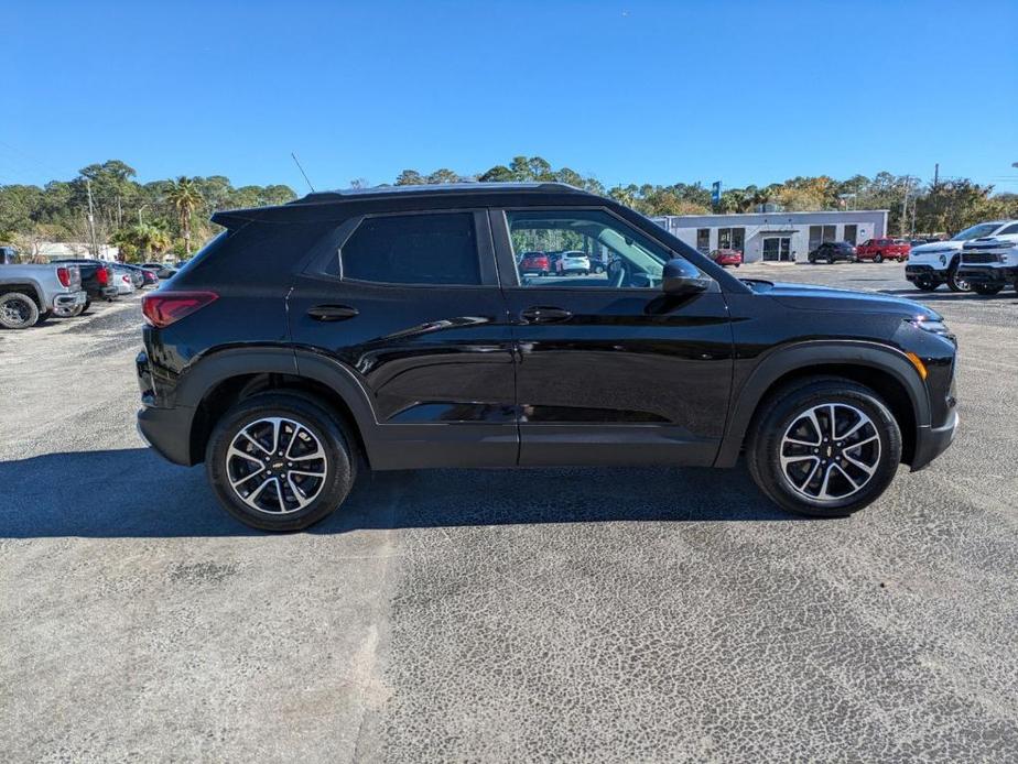 new 2025 Chevrolet TrailBlazer car, priced at $25,885