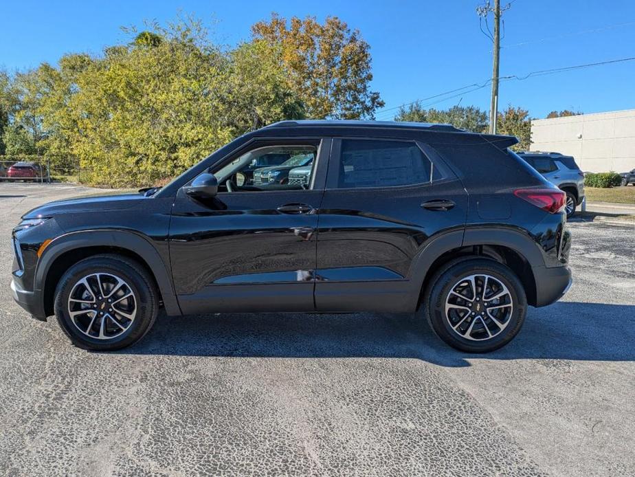 new 2025 Chevrolet TrailBlazer car, priced at $25,885